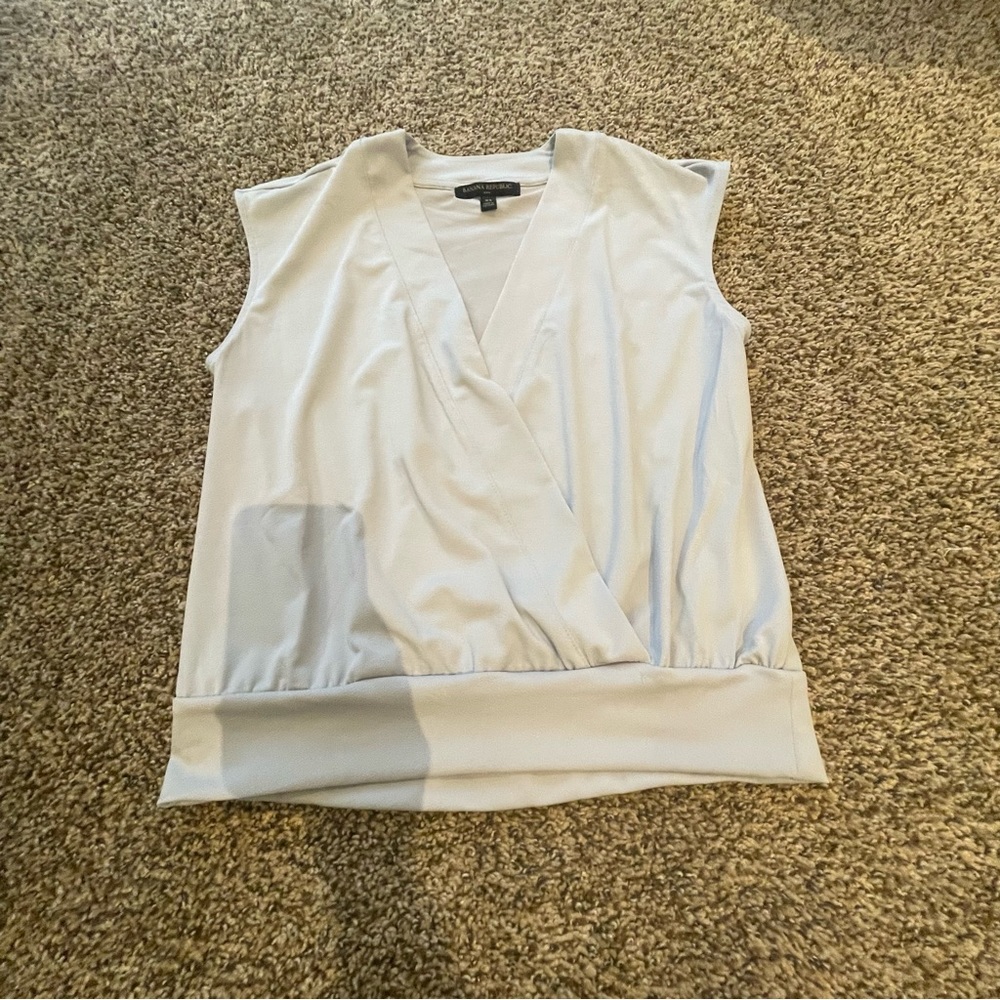 BRAND NEW BANANA REPUBLIC WRAP TOP